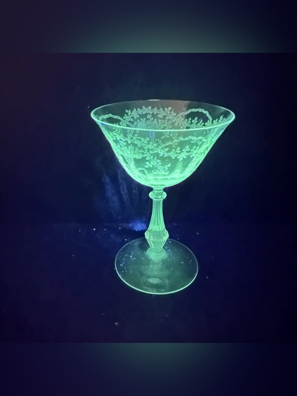 Fostoria Corsage Champagne Tall Sherbet Manganese UV Glow Glass 5 3/8" Set of 2
